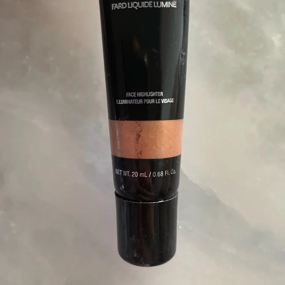 Anastasia Beverly Hills Liquid Glow Highlighter in Bronzed Full Size 0.68 oz